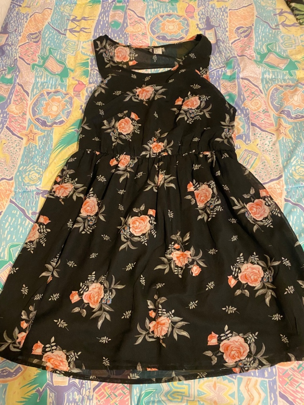 Dress - Picture 2 of 3
